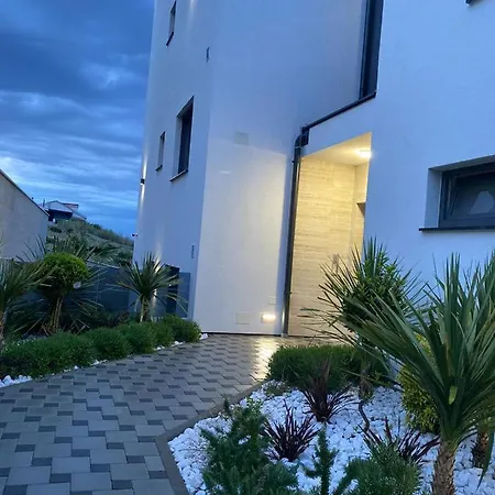 Apartamento Tara *