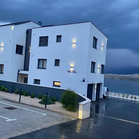 Tara Apartament Pag Town